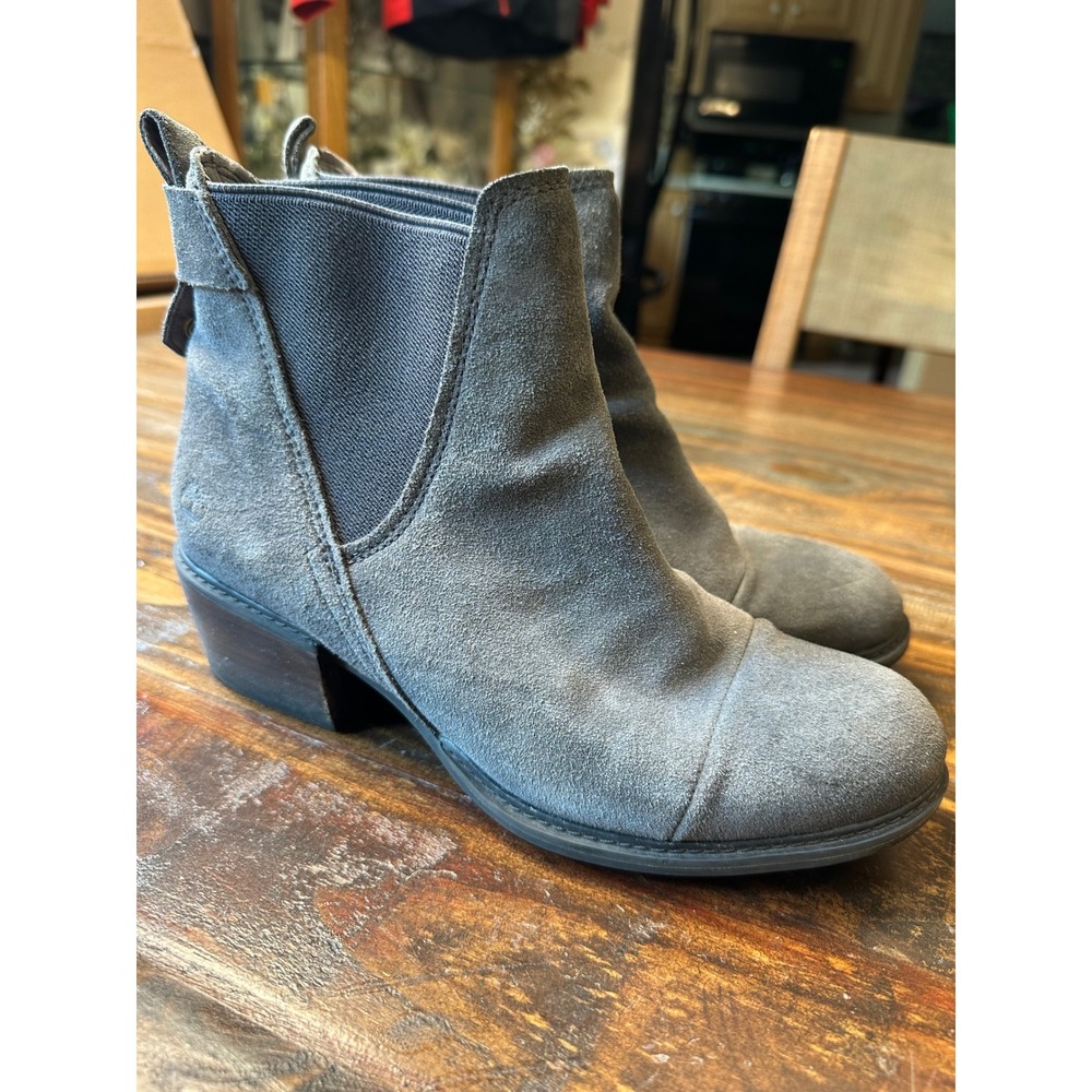 Timberland Sutherlin Bay Grey Suede Chelsea Boots A1SCS Womens 9 Block Heel